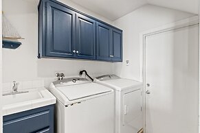 1737 S Pacific 2 Bedroom Home by Redawning