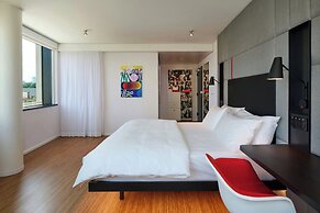 citizenM Boston Back Bay