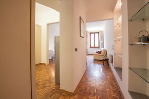 Montebello Place by Mmega