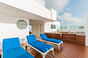 Beachfront Penthouses by LivIN Cancun
