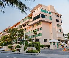Beachfront Penthouses by LivIN Cancun