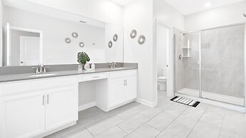 Championsgate 5br Lakeview Home Pool Spa Disney