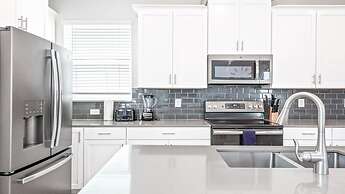 Championsgate 5br Lakeview Home Pool Spa Disney