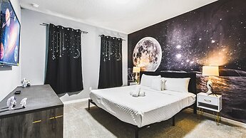 Resort Villa: Pool, Spa & Disney Proximity