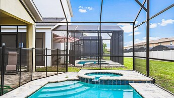 Resort Villa: Pool, Spa & Disney Proximity