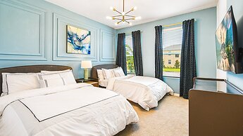 Luxury Retreat: Pool, Water Park, Near Disney