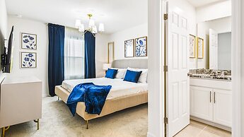Luxury Retreat: Pool, Water Park, Near Disney