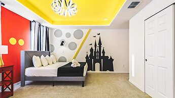 Luxury Retreat: Pool, Water Park, Near Disney