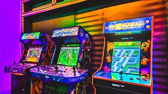 Luxury Retreat: Pool, Water Park, Near Disney