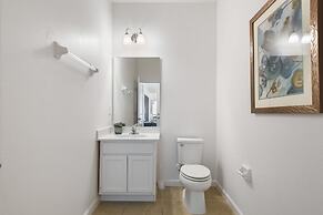 Spacious Family Reunion 15br Home Pool Spa Game Rm