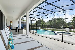 Spacious Family Reunion 15br Home Pool Spa Game Rm