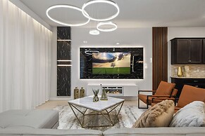 Private Theater Game Loft 10br Villa Pool Spa