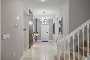 Private Theater Game Loft 10br Villa Pool Spa