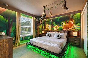 Private Theater Game Loft 10br Villa Pool Spa