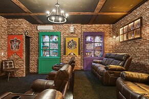 Private Theater Game Loft 10br Villa Pool Spa
