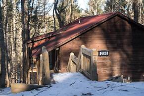 Red Feather Cabins 250