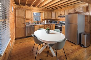 Red Feather Cabins 250