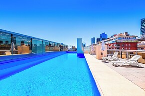 2BR Family Apt Puente de la Mujer View