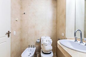 2BR Family Apt Puente de la Mujer View