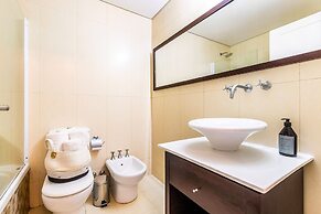 2BR Family Apt Puente de la Mujer View