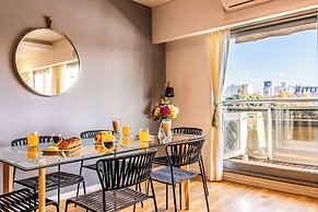 2BR Family Apt Puente de la Mujer View