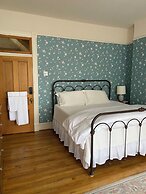 Gable House Bed & Breakfast Inn