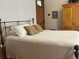 Gable House Bed & Breakfast Inn