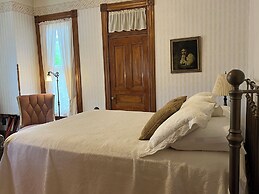 Gable House Bed & Breakfast Inn