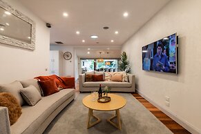 Peninsula Villa Retreat With Pool Hot Tub