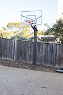 Clifftop Family Retreat With Views Pool