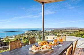 Bayview Luxe Entertainer Pool World Class View