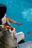 Bayview Luxe Entertainer Pool World Class View