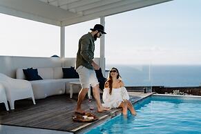 Bayview Luxe Entertainer Pool World Class View