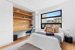 Bayview Luxe Entertainer Pool World Class View