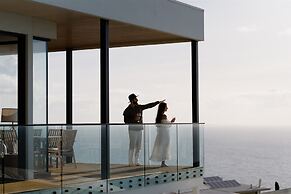 Bayview Luxe Entertainer Pool World Class View