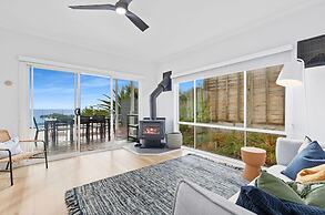 Clifftop Luxury With Spectacular Ocean Views