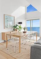 Clifftop Luxury With Spectacular Ocean Views