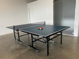 The Ocean s Edge Luxury Entertainer With Views