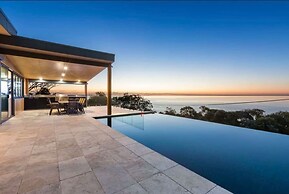The Ocean s Edge Luxury Entertainer With Views