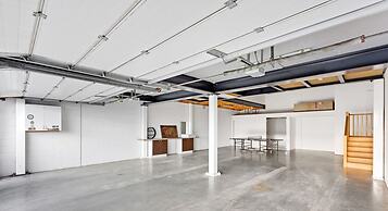 The Ocean s Edge Luxury Entertainer With Views