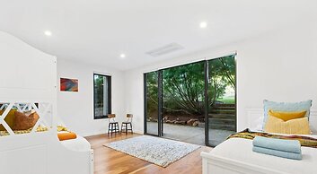 The Ocean s Edge Luxury Entertainer With Views