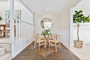 Clifftop Coastal Sanctuary With Panoramic Views