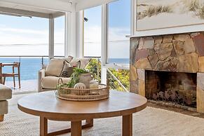 Clifftop Coastal Sanctuary With Panoramic Views