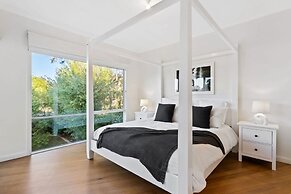 Blairgowrie Beachside Retreat Solar Heated Pool