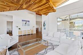 Blairgowrie Beachside Retreat Solar Heated Pool