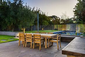 Blairgowrie Beachside Retreat Solar Heated Pool