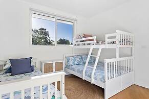 Blairgowrie Beachside Retreat Solar Heated Pool