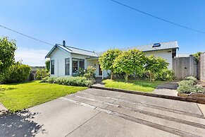 Luxury Cottage With Pool In Perfect Location
