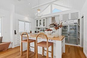 Luxury Cottage With Pool In Perfect Location