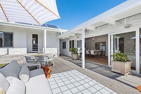 Luxury Cottage With Pool In Perfect Location